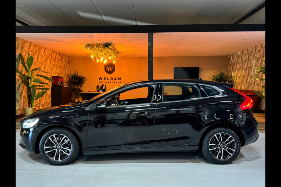 Volvo V40 2.0 T2 Momentum Garantie Camera StoelVW Cruise Clima Navi Bluetooth Led Rijklaar