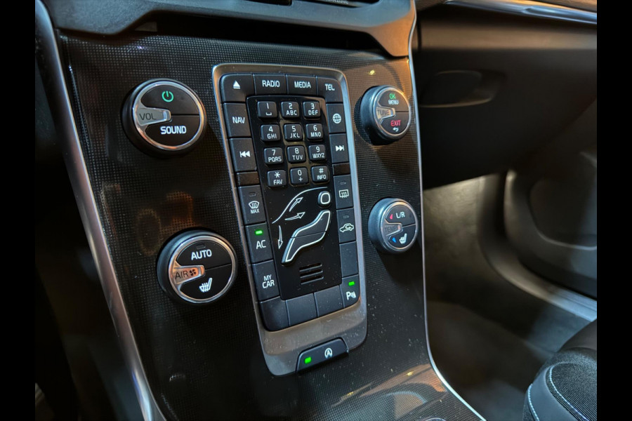 Volvo V40 2.0 T2 Momentum Garantie Camera StoelVW Cruise Clima Navi Bluetooth Led Rijklaar