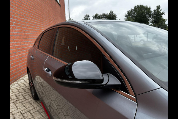 Kia ProCeed 1.6 T-GDi 204pk Automaat GT Kia ProCeed 1.6 T-GDi GT Navigatie Climate Control Electrisch bediendbare achterklep Adaptive Cruise Control Camera Dab Keyless start