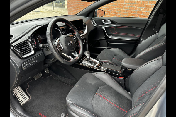 Kia ProCeed 1.6 T-GDi 204pk Automaat GT Kia ProCeed 1.6 T-GDi GT Navigatie Climate Control Electrisch bediendbare achterklep Adaptive Cruise Control Camera Dab Keyless start