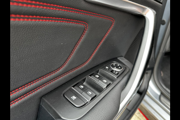 Kia ProCeed 1.6 T-GDi 204pk Automaat GT Kia ProCeed 1.6 T-GDi GT Navigatie Climate Control Electrisch bediendbare achterklep Adaptive Cruise Control Camera Dab Keyless start