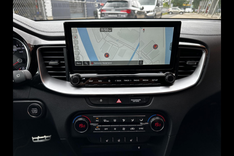 Kia ProCeed 1.6 T-GDi 204pk Automaat GT Kia ProCeed 1.6 T-GDi GT Navigatie Climate Control Electrisch bediendbare achterklep Adaptive Cruise Control Camera Dab Keyless start