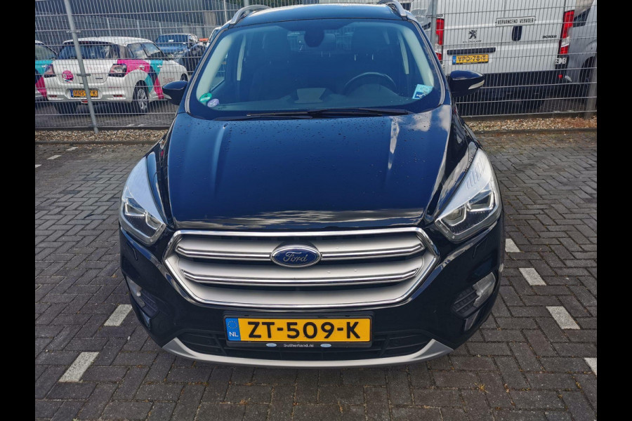Ford Kuga 1.5 EcoBoost 182 PK Titanium 4WD Automaat | Trekhaak | Winterpack | Navigatie | Camera | Climate Control | Cruise Control | PDC V + A