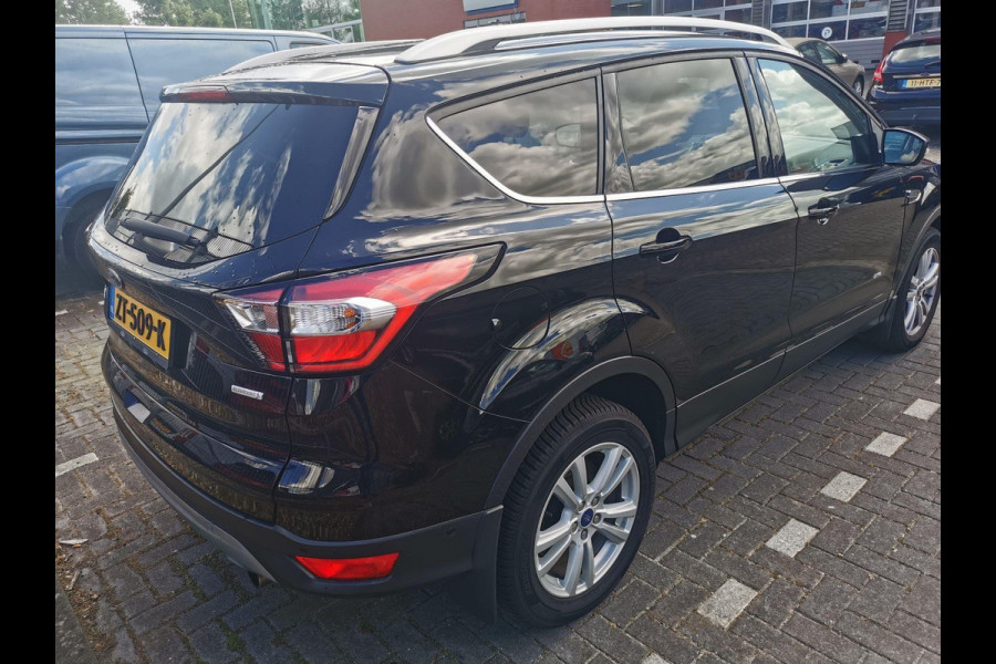 Ford Kuga 1.5 EcoBoost 182 PK Titanium 4WD Automaat | Trekhaak | Winterpack | Navigatie | Camera | Climate Control | Cruise Control | PDC V + A