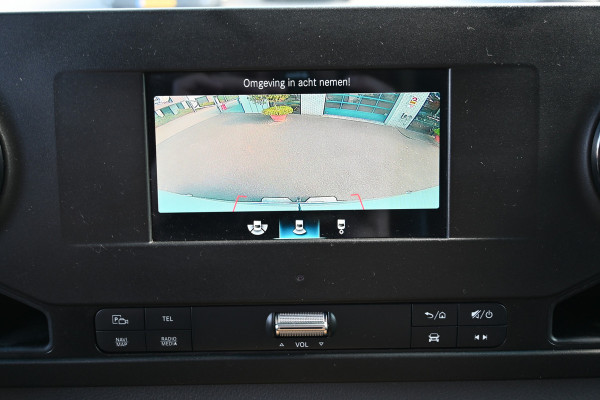Mercedes-Benz Sprinter 319 CDI 3.0 V6 L2H2 3500 kg Trekhaak, Standkachel, MBUX navigatie en camera, Geveerde stoelen