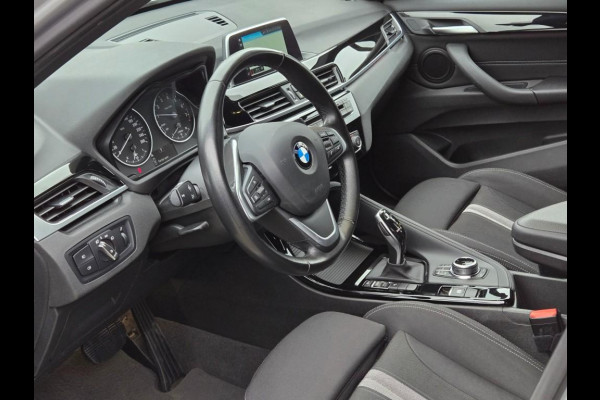 BMW X1 SDRIVE18I SPORTLINE | SPORTSTOELEN | NAVIGATIE | CAMERA | ELEKTR. KOFFERKLEP |