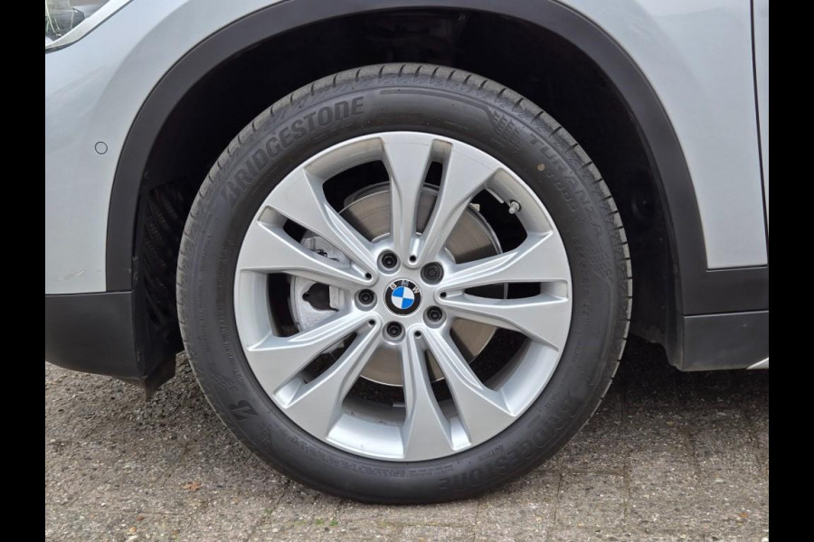 BMW X1 SDRIVE18I SPORTLINE | SPORTSTOELEN | NAVIGATIE | CAMERA | ELEKTR. KOFFERKLEP |