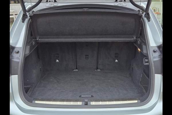 BMW X1 SDRIVE18I SPORTLINE | SPORTSTOELEN | NAVIGATIE | CAMERA | ELEKTR. KOFFERKLEP |