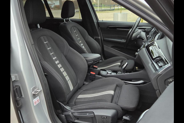 BMW X1 SDRIVE18I SPORTLINE | SPORTSTOELEN | NAVIGATIE | CAMERA | ELEKTR. KOFFERKLEP |
