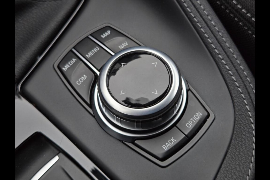 BMW X1 SDRIVE18I SPORTLINE | SPORTSTOELEN | NAVIGATIE | CAMERA | ELEKTR. KOFFERKLEP |