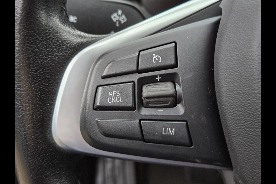 BMW X1 SDRIVE18I SPORTLINE | SPORTSTOELEN | NAVIGATIE | CAMERA | ELEKTR. KOFFERKLEP |