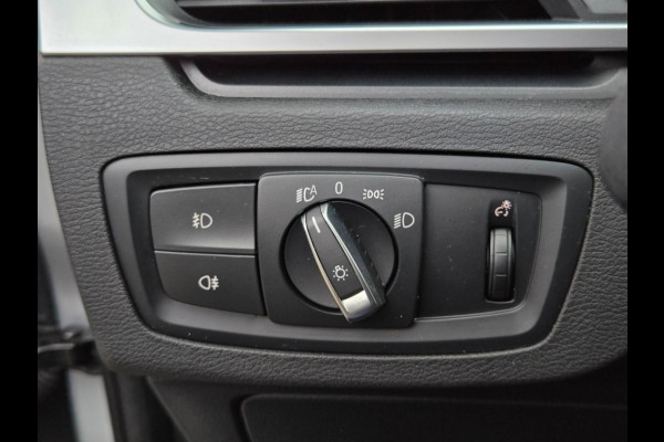 BMW X1 SDRIVE18I SPORTLINE | SPORTSTOELEN | NAVIGATIE | CAMERA | ELEKTR. KOFFERKLEP |