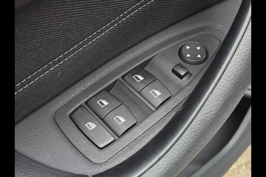 BMW X1 SDRIVE18I SPORTLINE | SPORTSTOELEN | NAVIGATIE | CAMERA | ELEKTR. KOFFERKLEP |