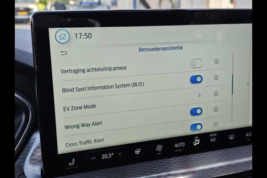Ford Kuga 2.5 PHEV Titanium Nieuw model!| Panoramadak | Adaptive cruise control | Winter Pack | 2.100 kg trekgewicht
