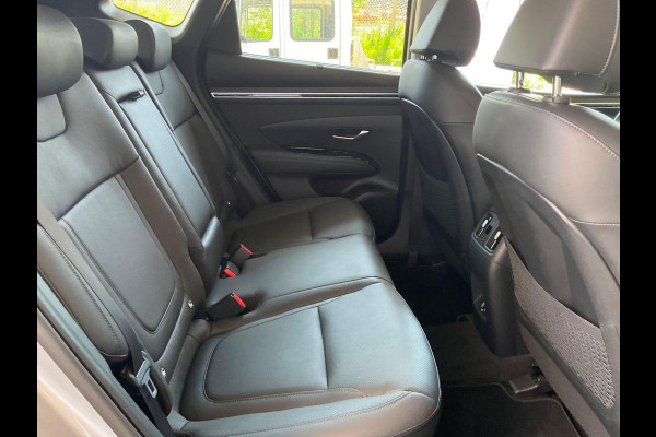 Hyundai Tucson 1.6 T-GDI PHEV Premium Sky 4WD Panoramadak | 4WD | Stoelverwarming | Stoelventilatie | Lederen bekleding |