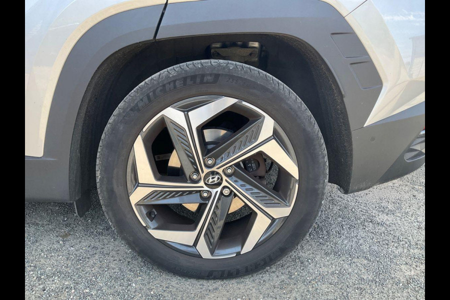 Hyundai Tucson 1.6 T-GDI PHEV Premium Sky 4WD Panoramadak | 4WD | Stoelverwarming | Stoelventilatie | Lederen bekleding |