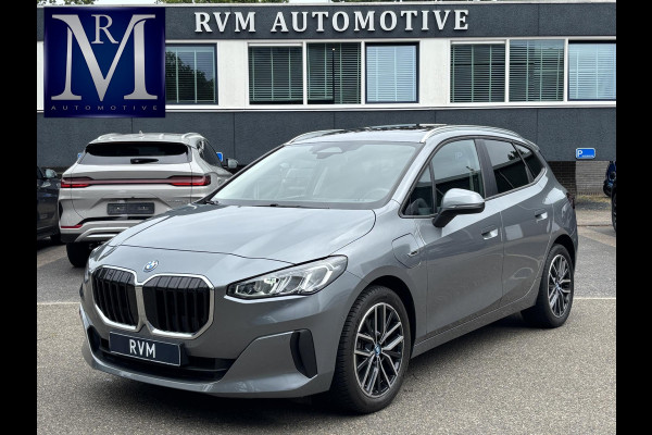 BMW 2 Serie Active Tourer 225e xDrive PANO | ELEK. TREKHAAK | CAMERA