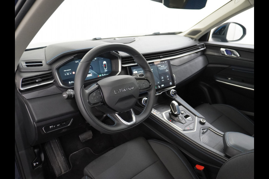 Lynk & Co 01 1.5 PHEV AUT-7 261pk Pano-Schuif-K-dak 20" 360°Camera Apple Carplay Android Auto Adaptive-Cr NaviPdc-a+v Ecc Keyless Led M-BuxPl Elek.Memory.Stoel File assistent Dodehoek detector Elektrisch bedienbare achterklep Rijstrooksensor Wifi Verkeersbord detectie 425Nm koppel 3,7kw laadvermogen A-label Euro 6 Hybride Benzine / Elektrisch rijden tot ca 69km  1800kg trekvermogen