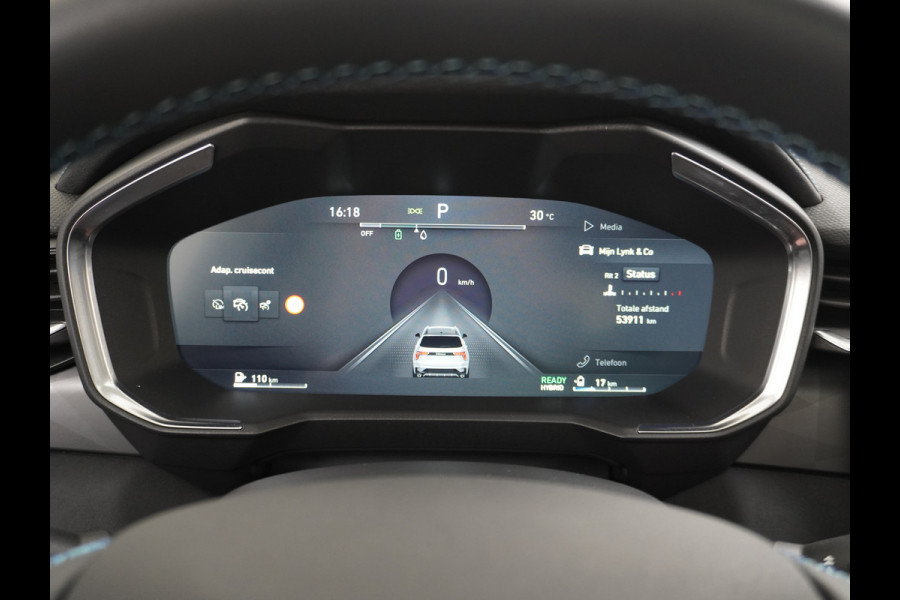 Lynk & Co 01 1.5 PHEV AUT-7 261pk Pano-Schuif-K-dak 20" 360°Camera Apple Carplay Android Auto Adaptive-Cr NaviPdc-a+v Ecc Keyless Led M-BuxPl Elek.Memory.Stoel File assistent Dodehoek detector Elektrisch bedienbare achterklep Rijstrooksensor Wifi Verkeersbord detectie 425Nm koppel 3,7kw laadvermogen A-label Euro 6 Hybride Benzine / Elektrisch rijden tot ca 69km  1800kg trekvermogen