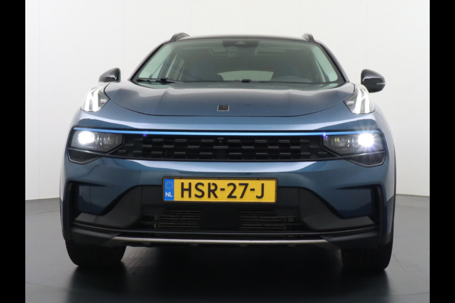 Lynk & Co 01 1.5 PHEV AUT-7 261pk Pano-Schuif-K-dak 20" 360°Camera Apple Carplay Android Auto Adaptive-Cr NaviPdc-a+v Ecc Keyless Led M-BuxPl Elek.Memory.Stoel File assistent Dodehoek detector Elektrisch bedienbare achterklep Rijstrooksensor Wifi Verkeersbord detectie 425Nm koppel 3,7kw laadvermogen A-label Euro 6 Hybride Benzine / Elektrisch rijden tot ca 69km  1800kg trekvermogen