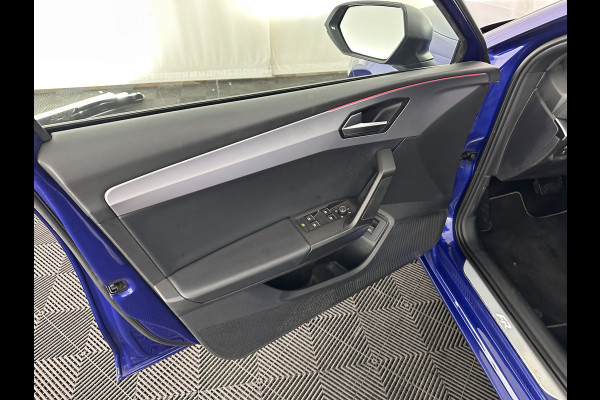 Seat Leon Sportstourer 1.5 eTSI FR Launch Edition Aut. *FULL-LED | DIGI-COCKPIT | NAVI-FULLMAP | SPORT-SEATS | HEATED-SEATS | AMBIENT-LIGHT | CAMERA | ECC | PDC | CRUISE | 17''ALU*