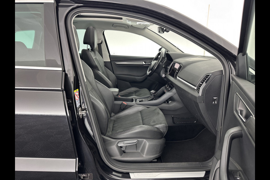 Škoda Karoq 1.5 TSI ACT Business Edition Aut. *PANO | 1/2LEATHER | FULL-LED | NAVI-FULLMAP | KEYLESS | COMFORT-SEATS | CAMERA | DAB+ | ECC | PDC | CRUISE | 18''ALU | TOWBAR*