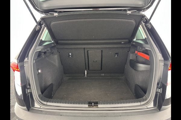 Škoda Karoq 1.5 TSI ACT Business Edition Aut. *PANO | 1/2LEATHER | FULL-LED | NAVI-FULLMAP | KEYLESS | COMFORT-SEATS | CAMERA | DAB+ | ECC | PDC | CRUISE | 18''ALU | TOWBAR*