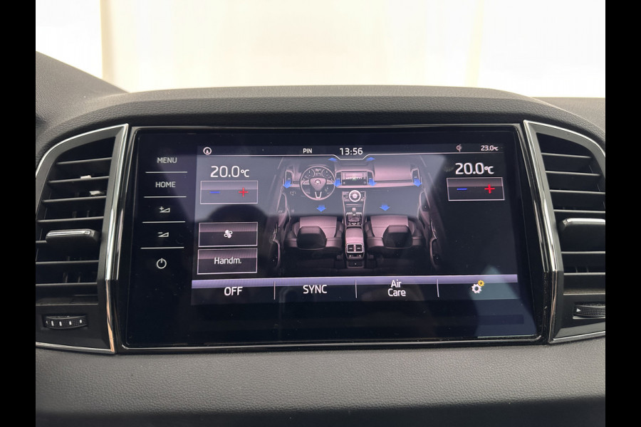 Škoda Karoq 1.5 TSI ACT Business Edition Aut. *PANO | 1/2LEATHER | FULL-LED | NAVI-FULLMAP | KEYLESS | COMFORT-SEATS | CAMERA | DAB+ | ECC | PDC | CRUISE | 18''ALU | TOWBAR*