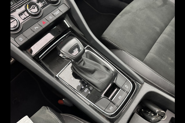 Škoda Karoq 1.5 TSI ACT Business Edition Aut. *PANO | 1/2LEATHER | FULL-LED | NAVI-FULLMAP | KEYLESS | COMFORT-SEATS | CAMERA | DAB+ | ECC | PDC | CRUISE | 18''ALU | TOWBAR*
