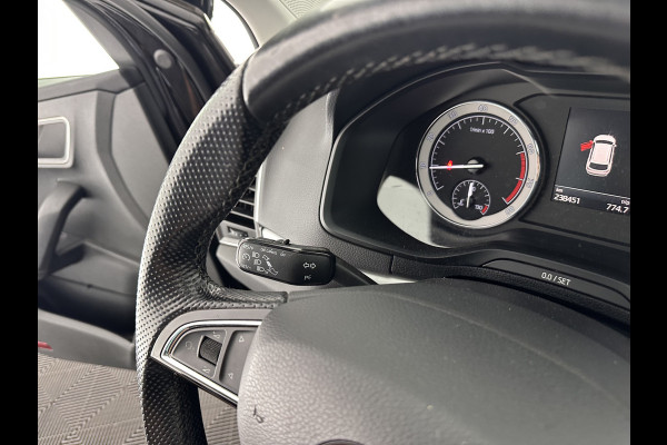 Škoda Karoq 1.5 TSI ACT Business Edition Aut. *PANO | 1/2LEATHER | FULL-LED | NAVI-FULLMAP | KEYLESS | COMFORT-SEATS | CAMERA | DAB+ | ECC | PDC | CRUISE | 18''ALU | TOWBAR*