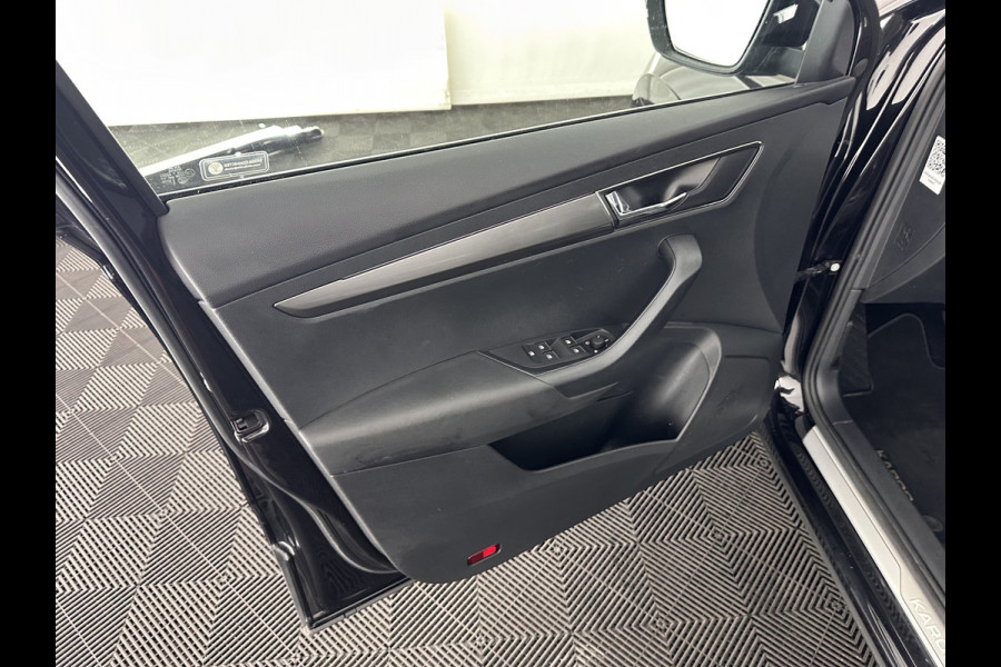 Škoda Karoq 1.5 TSI ACT Business Edition Aut. *PANO | 1/2LEATHER | FULL-LED | NAVI-FULLMAP | KEYLESS | COMFORT-SEATS | CAMERA | DAB+ | ECC | PDC | CRUISE | 18''ALU | TOWBAR*