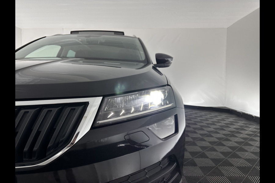 Škoda Karoq 1.5 TSI ACT Business Edition Aut. *PANO | 1/2LEATHER | FULL-LED | NAVI-FULLMAP | KEYLESS | COMFORT-SEATS | CAMERA | DAB+ | ECC | PDC | CRUISE | 18''ALU | TOWBAR*