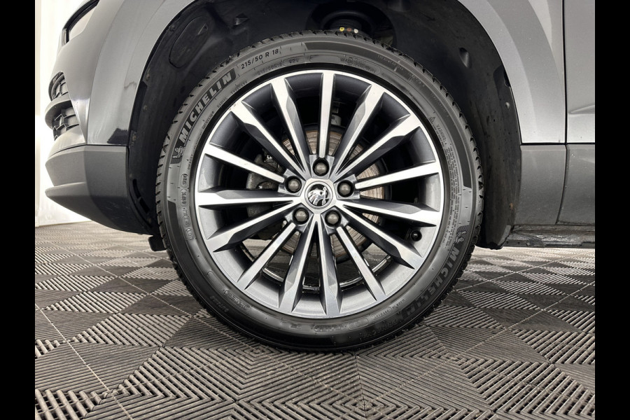 Škoda Karoq 1.5 TSI ACT Business Edition Aut. *PANO | 1/2LEATHER | FULL-LED | NAVI-FULLMAP | KEYLESS | COMFORT-SEATS | CAMERA | DAB+ | ECC | PDC | CRUISE | 18''ALU | TOWBAR*