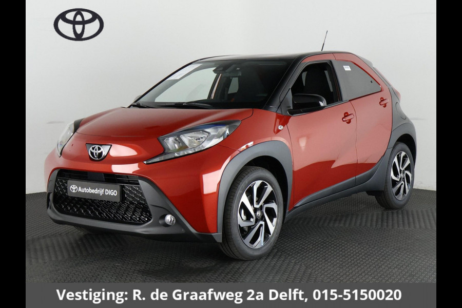 Toyota Aygo X 1.0 VVT-i S-CVT Pulse | Stoelverwarming | Adaptief Cruise Control | Achteruitrij Camera |