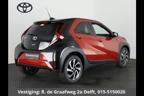 Toyota Aygo X 1.0 VVT-i S-CVT Pulse | Stoelverwarming | Adaptief Cruise Control | Achteruitrij Camera |
