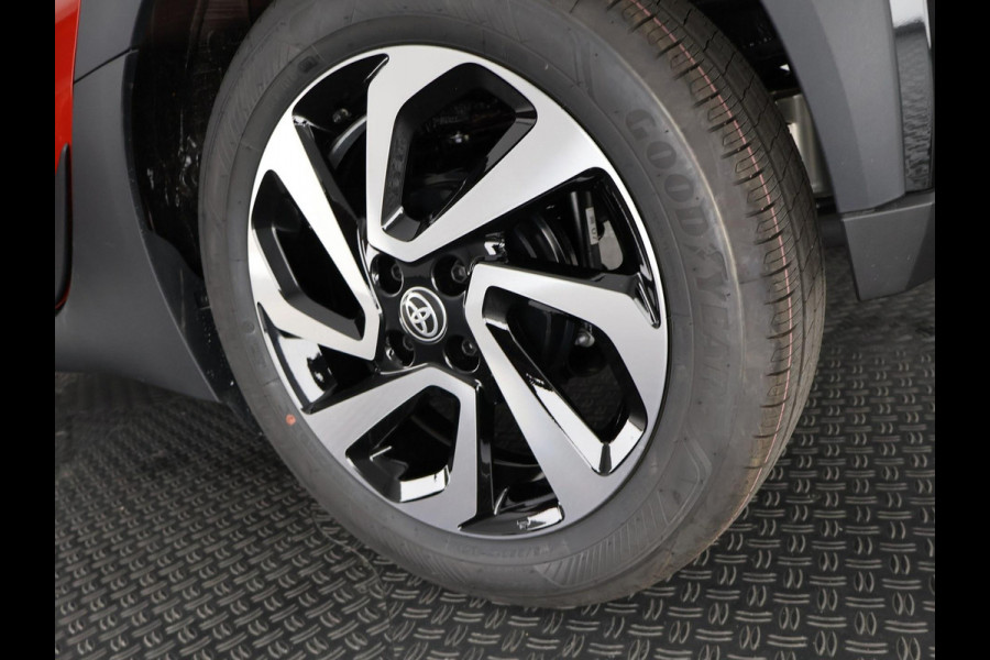 Toyota Aygo X 1.0 VVT-i S-CVT Pulse | Stoelverwarming | Adaptief Cruise Control | Achteruitrij Camera |