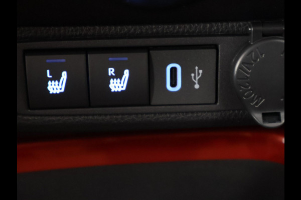 Toyota Aygo X 1.0 VVT-i S-CVT Pulse | Stoelverwarming | Adaptief Cruise Control | Achteruitrij Camera |