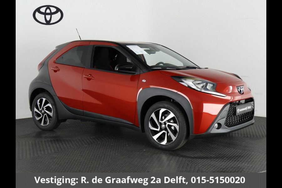 Toyota Aygo X 1.0 VVT-i S-CVT Pulse | Stoelverwarming | Adaptief Cruise Control | Achteruitrij Camera |