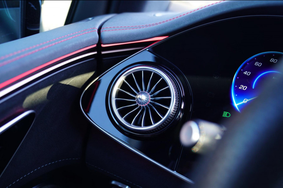 Mercedes-Benz EQE SUV 500 4Matic AMG Line 91 kWh | Panorama | Trekhaak | Dual View | 360 cam | Adaptieve Cruise | HuD | LED | NAP