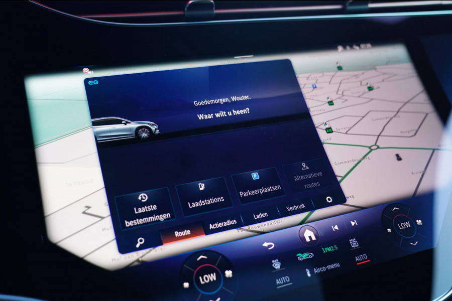 Mercedes-Benz EQE SUV 500 4Matic AMG Line 91 kWh | Panorama | Trekhaak | Dual View | 360 cam | Adaptieve Cruise | HuD | LED | NAP