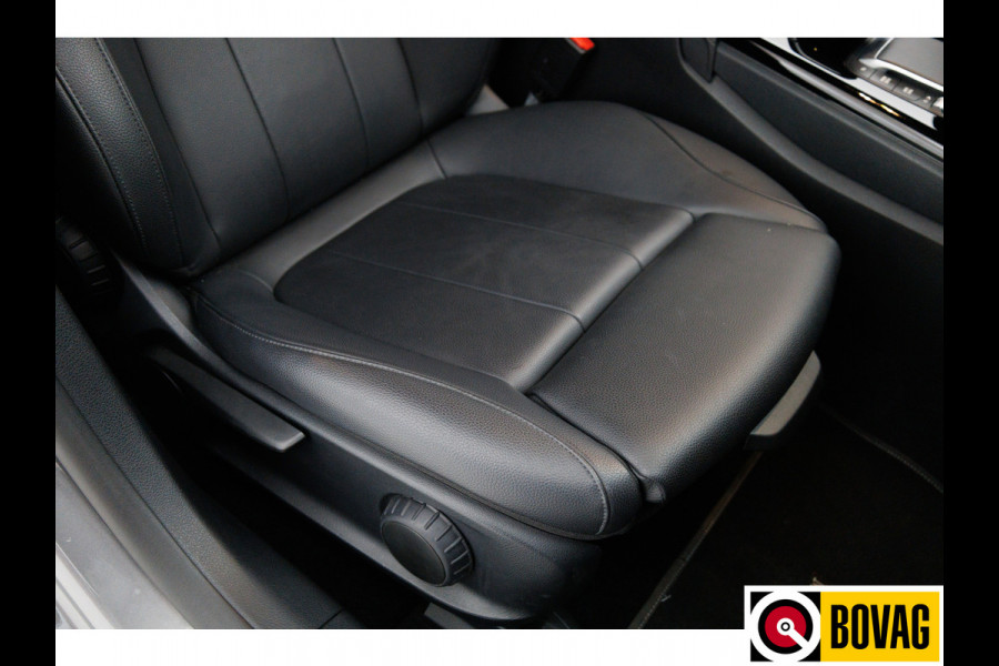 Mercedes-Benz CLA-Klasse 200 COUPE Business 164 PK | Leer | Apple carplay, Android auto | Camera | Led | Zwarte hemel | Climate control, PDC V+A
