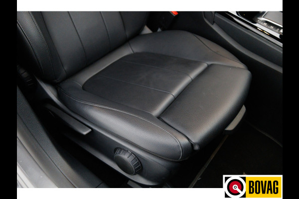 Mercedes-Benz CLA-Klasse 200 COUPE Business 164 PK | Leer | Apple carplay, Android auto | Camera | Led | Zwarte hemel | Climate control, PDC V+A