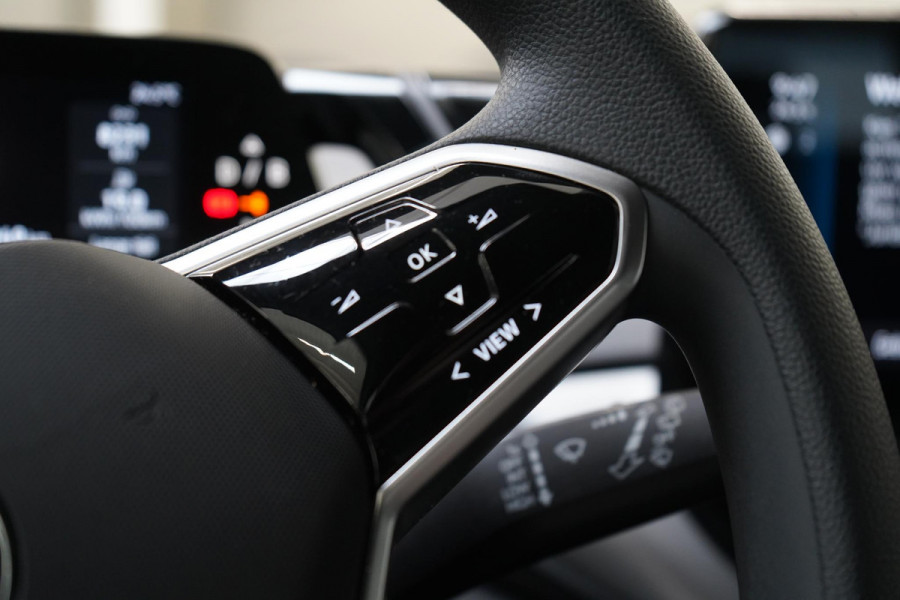 Volkswagen ID.4 Pro 77 kWh | Trekhaak | Adaptive Cruise | Lm velgen | Parkeersensoren