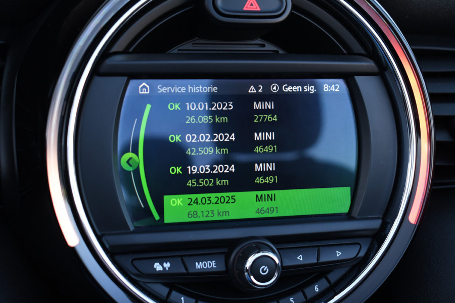 MINI Cabrio 1.5 136pk Cooper 18inch-JCW LED DAB
