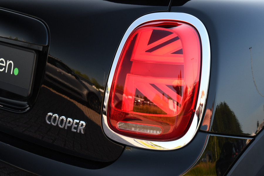 MINI Cabrio 1.5 136pk Cooper 18inch-JCW LED DAB