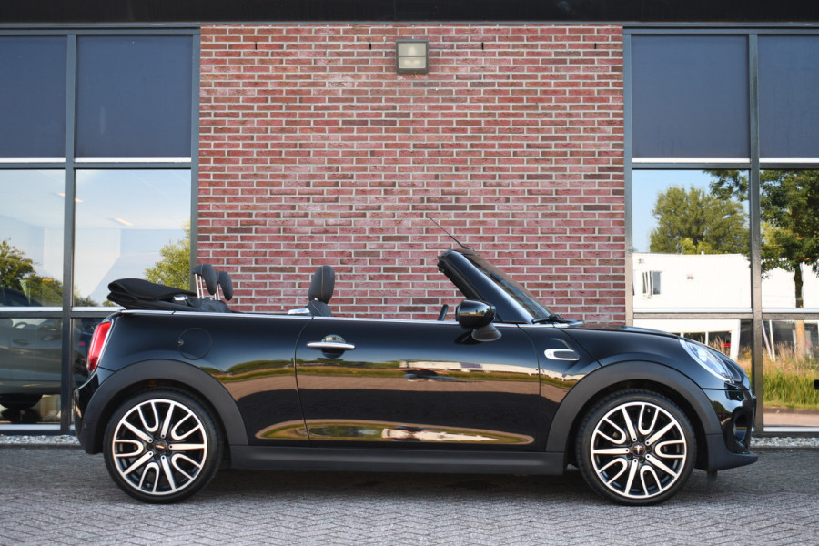 MINI Cabrio 1.5 136pk Cooper 18inch-JCW LED DAB