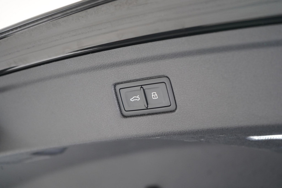 Audi S5 Sportback 3.0 TFSI 354pk quattro | Panoramadak | B&O | Massagestoelen | Leder | Adaptive |
