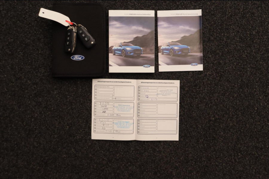 Ford FOCUS Wagon 1.0 EcoBoost Trend Edition Business Winterpack Apple Car Play Android auto Cruise Control Navigatie