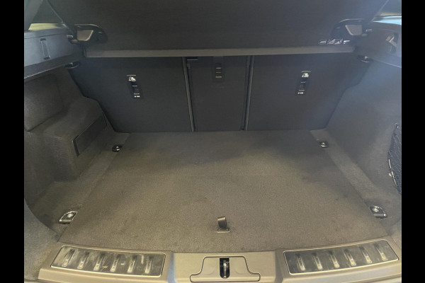 Land Rover Range Rover Evoque 1.5 P300e AWD R-Dynamic S Panoramadak Navigatie Apple Carplay/Android Auto Adaptive Cruise Control Camera Parkeersensoren Stoelverwarming Elektrisch verstelbare stoelen Elektrische achterklep High Beam Assist Climate Control