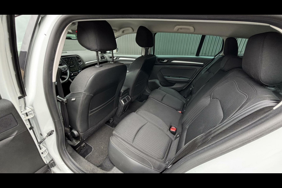 Renault Mégane Estate 1.3 TCe 140 pk Limited Automaat Navi Carplay Android Auto